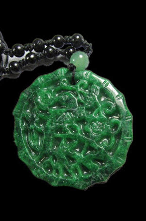 A Chinese Natural Jadeite Plaque ,Qing Dynasty: A Natural Jadeite Plaque ,Qing Dynasty ,size : 4.7 CM