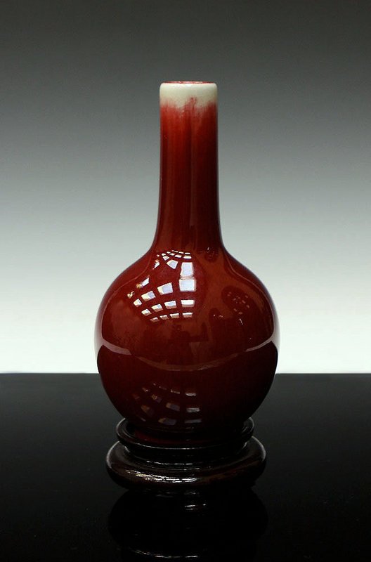 An Antique Chinese Sang De Boeuf Monochrome Vase: An Antique Chinese Sang De Boeuf Monochrome Vase , 19th Century ,Qing Dynasty, size: 14 X 7.5 CM