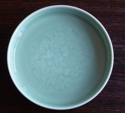 Fine Chinese Celadon Brush Washer: Fine Chinese Celadon Brush Washer with Qiang Long Mark painted with Baoxiang Flower , size: 10.7 CM , height : 2.7 CM