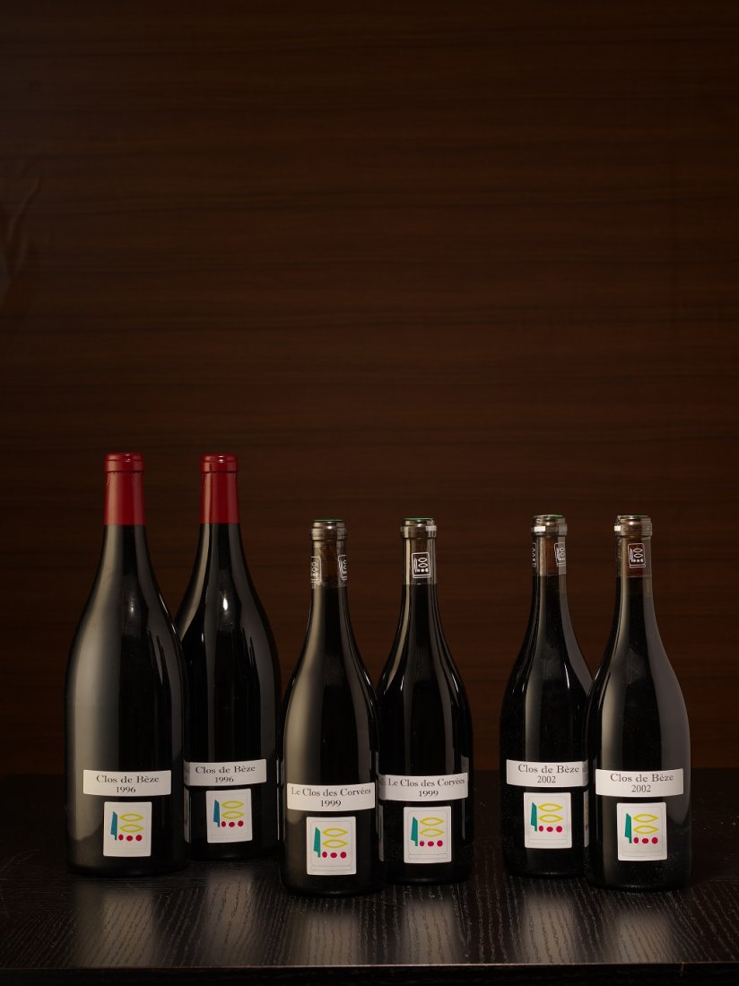 Chambertin Clos de Bze2002: Chambertin Clos de Bze 2002 Dom. Prieur Roch, Grand Cru 3 bts All the photos shown are for reference only.