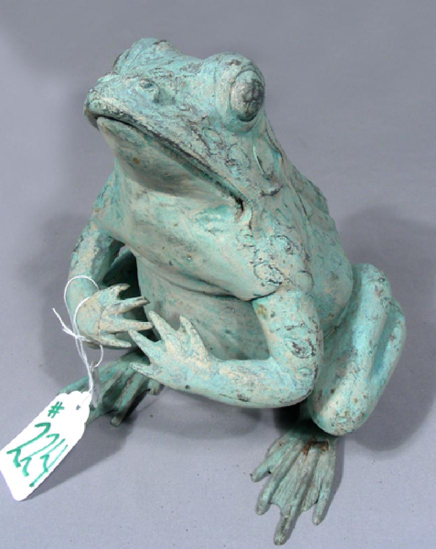 VINTAGE BRONZE SCULPTURE OF SEATED FROG (1 of 1)