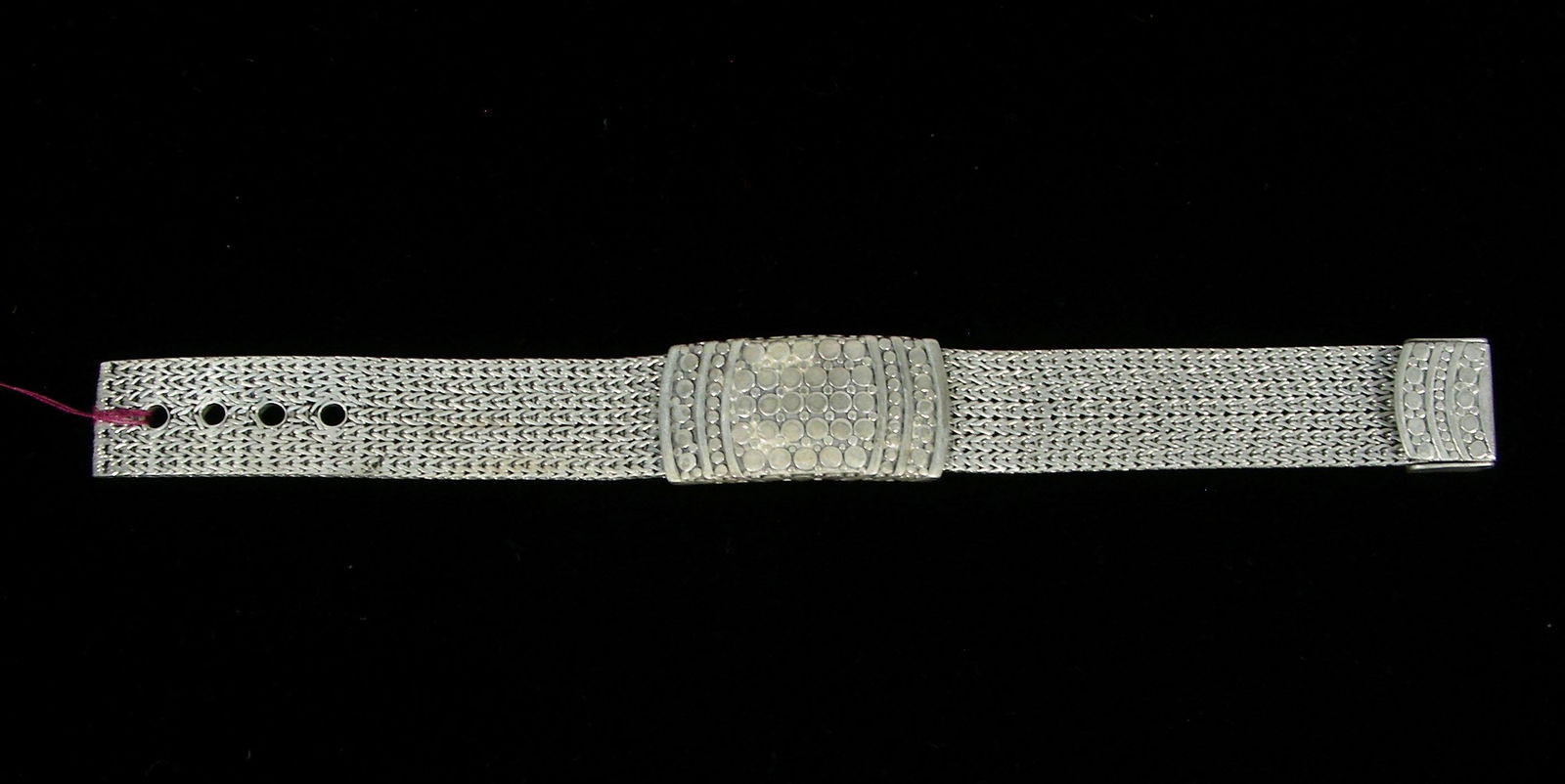 DESIGNER JOHN HARDY LARGE STERLING SILVER BUCKLE: Signed. Adjustable length 9" long.
