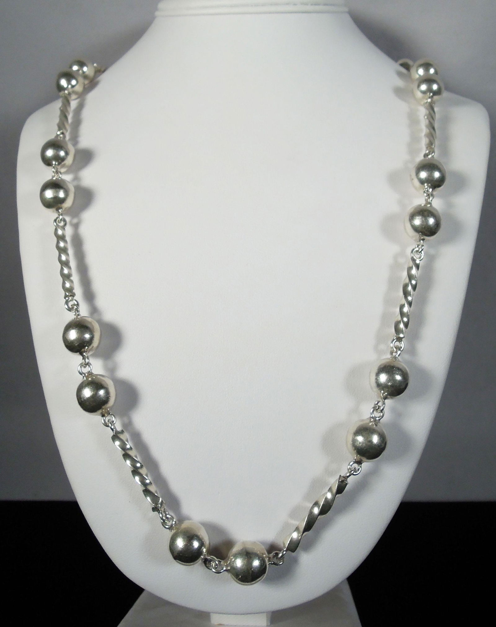 HEAVY LADIES STERLING SILVER NECKLACE (1 of 1)