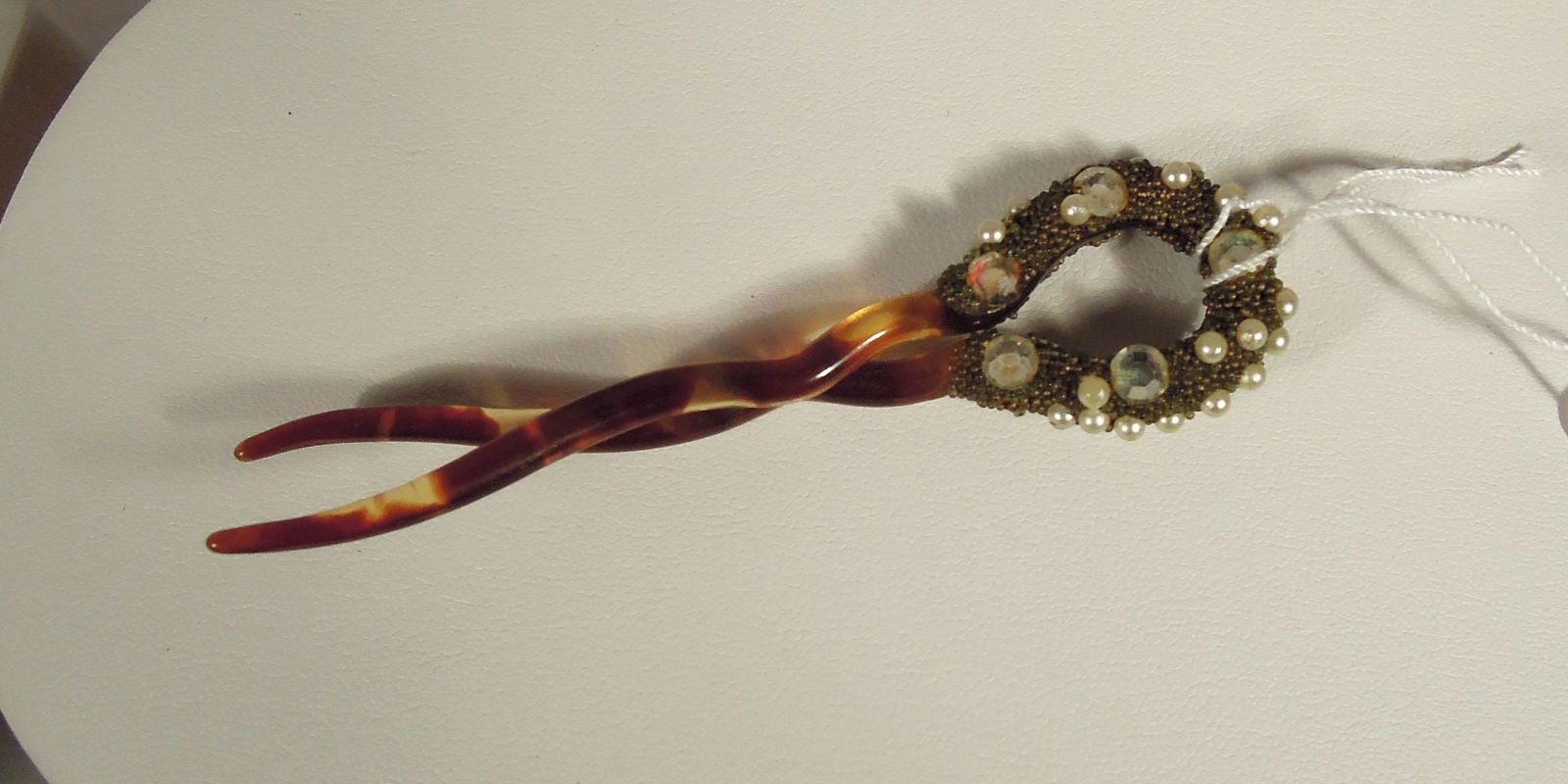 ANTIQUE TORTOISE SHELL & RHINESTONE HAIR PIN (1 of 1)
