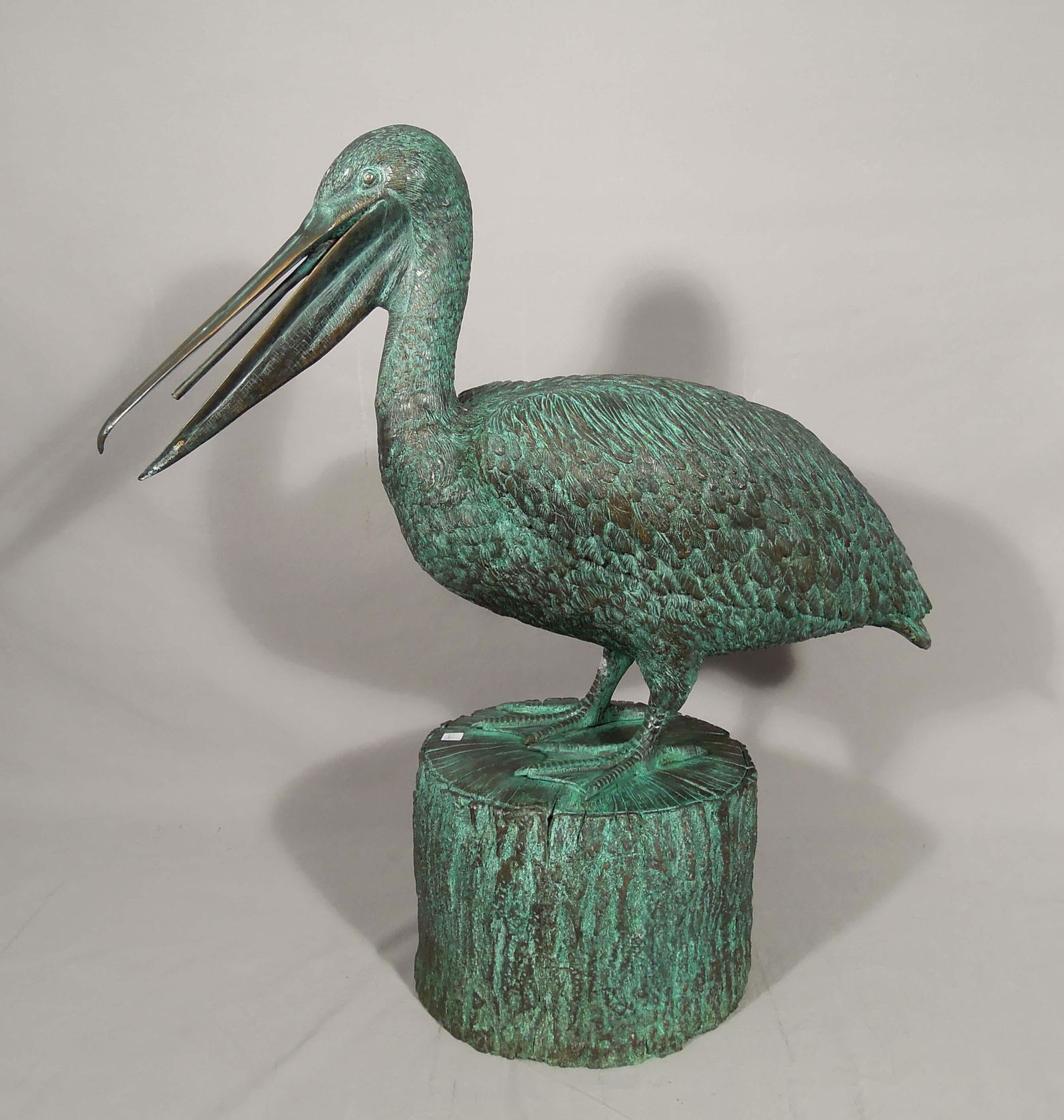 HEAVY LIFE SIZE BRONZE SCULPTURE/FOUNTAIN OF PELICAN STANDING ON POST (1 of 1)