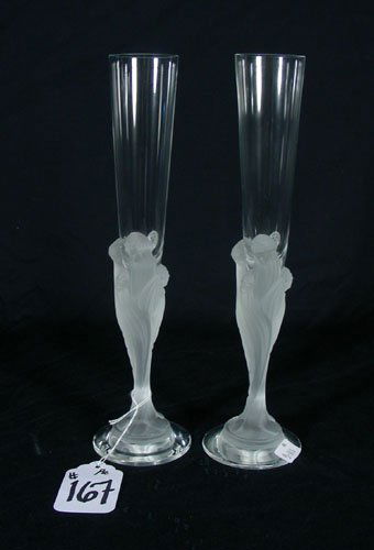 ROMAIN DE TIRTOFF (ERTE) (1892-1990) RUSSIAN/FRENC: ROMAIN DE TIRTOFF (ERTE’) (1892-1990) RUSSIAN/FRENCH - PAIR CRYSTAL CHAMPAGNE FLUTES Frosted bases with beautiful women. Signed.