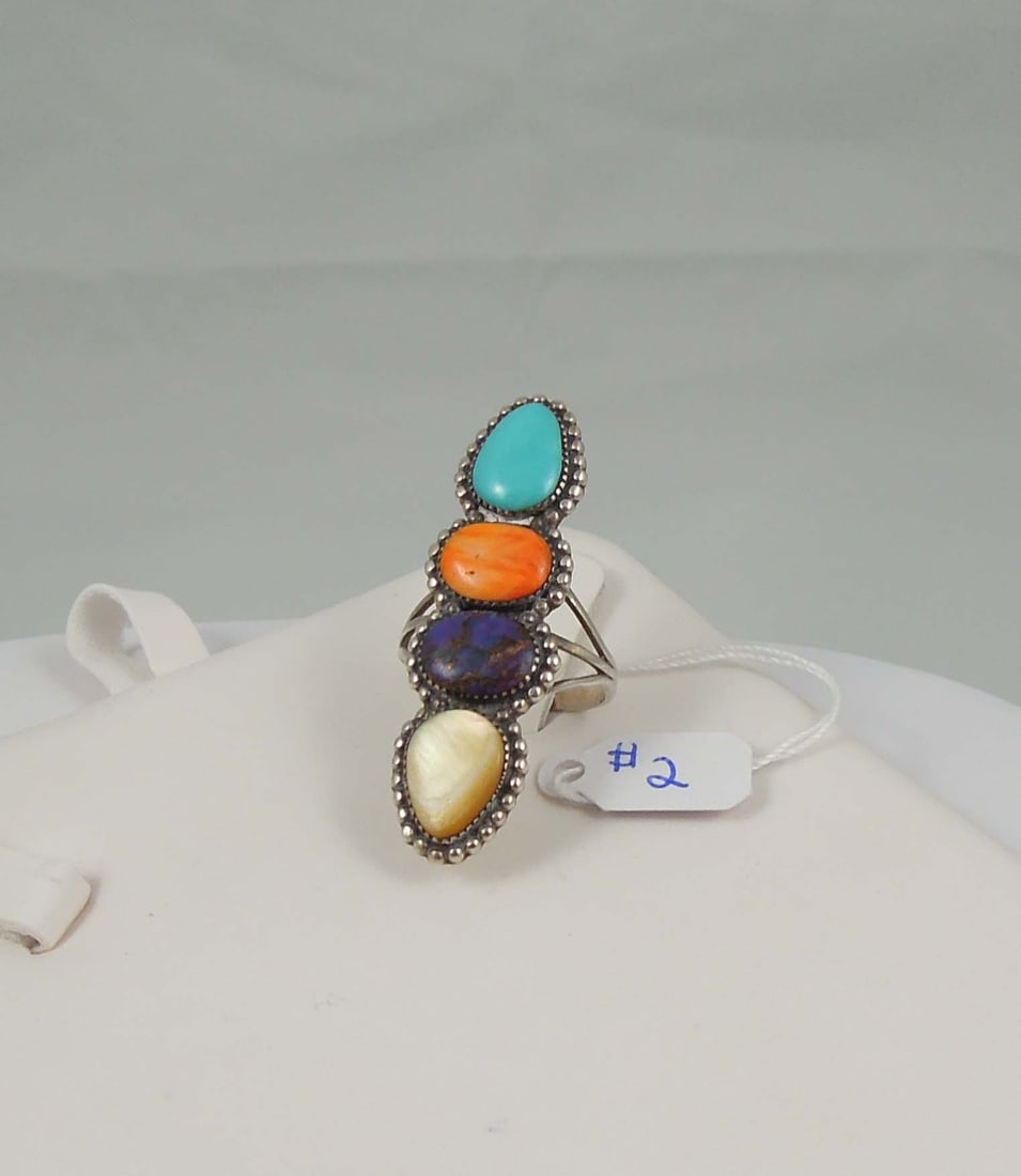 LADIES VINTAGE NATIVE AMERICAN STERLING SILVER RING (1 of 1)