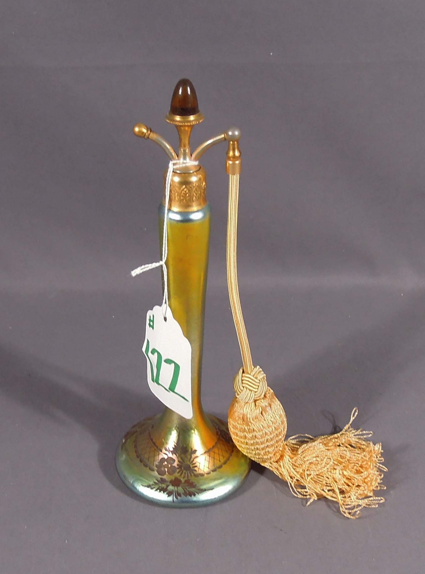 ANTIQUE DEVILBISS ART GLASS PERFUME ATOMIZER BOTTLE (1 of 2)