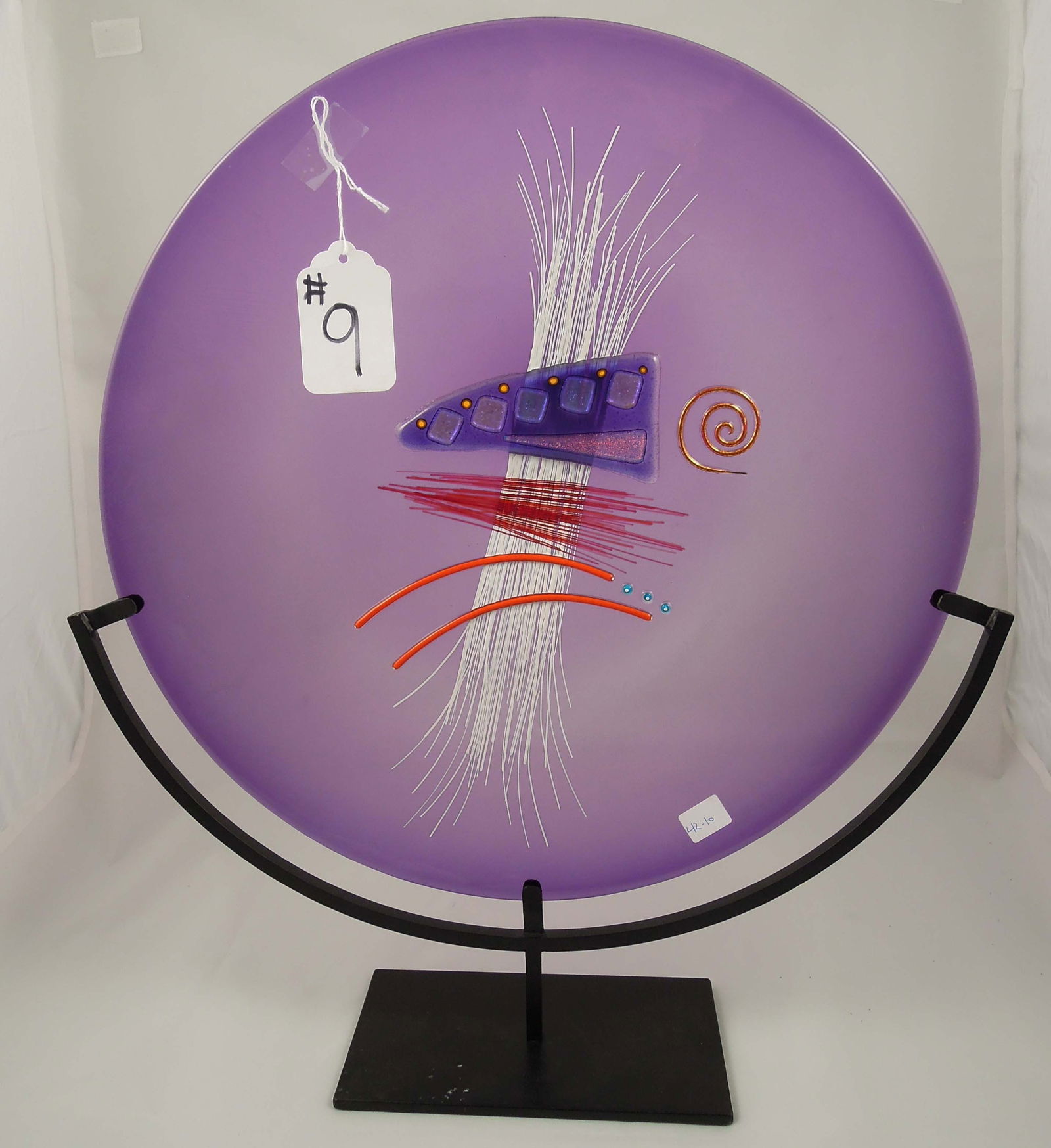 MODERN HAND BLOWN ART GLASS CHARGER ON METAL STAND (1 of 3)