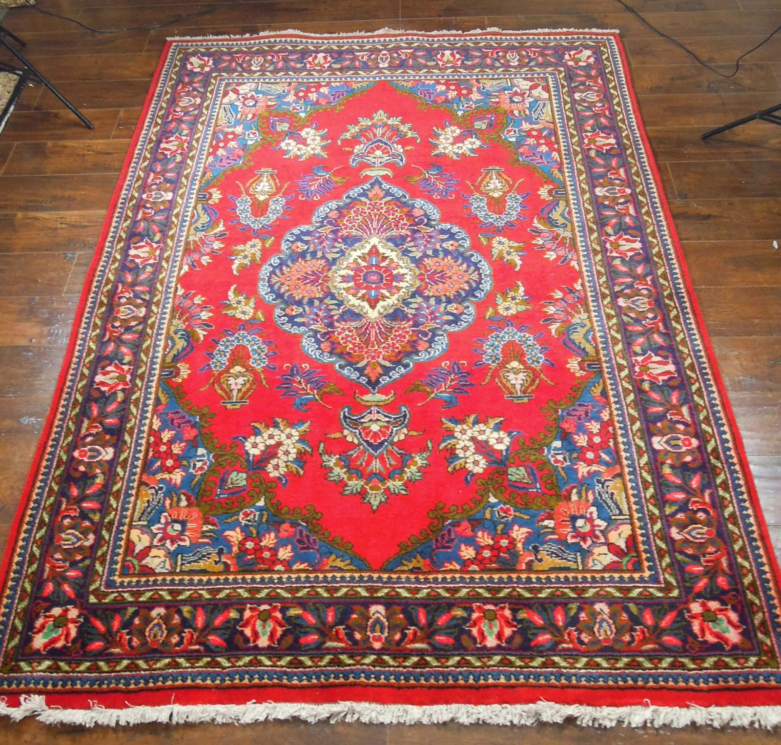 HAND KNOTTED SAROUK AREA RUG (1 of 2)