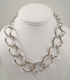 LADIES LARGE STERLING SILVER NECKLACE