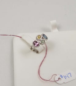 FINE LADIES 14K W.G., SAPPHIRE & DIAMOND RING