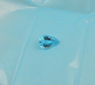 FINE LOOSE 6 CT. PEAR SHAPED BLUE TOPAZ