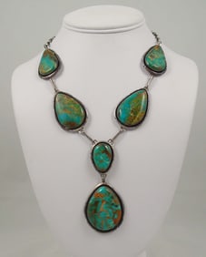 VINTAGE NATIVE AMERICAN STERLING SILVER & TURQUOISE NECKLACE