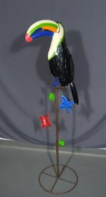 CUSTOM MADE VINTAGE METAL TUCAN GARDEN SCULPTURE