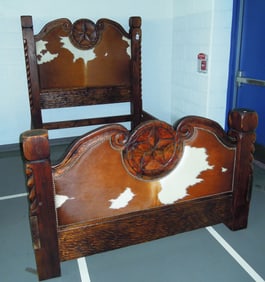 FANTASTIC HEAVY HAND CARVED WOOD & COW HIDE RUSTIC QUEEN SIZE BED