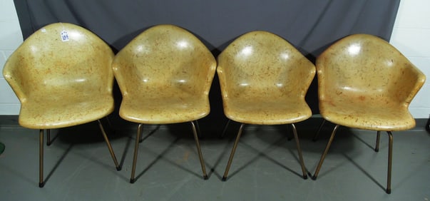 GROUP OF FOUR MID-CENTURY MODERN FIBERGLAS CHAIRS