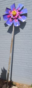 VERY HEAVY VINTAGE STEEL YARD ORNAMENT "FLOWER"