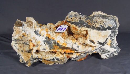 LARGE PIECE OF FREE FORM QUARTZ