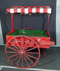 VINTAGE REPRODUCTION OF SICILIAN HORSE DRAWN CART