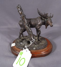 FINE SMALL SCALE HEAVY BRONZE SCULPTURE OF STANDING MOOSE