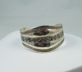 VINTAGE STERLING SILVER SWIRL DESIGN CUFF BRACELET