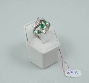 LADIES VINTAGE 14K W.G., EMERALD & DIAMOND RING