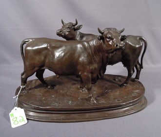 VINTAGE HEAVY BRONZE SCULPTURE OF TWO STANDING BULLS