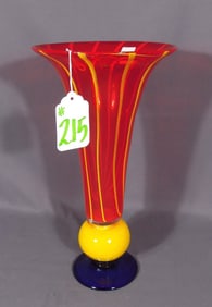 MID CENTURY MODERN HAND BLOWN ART GLASS VASE