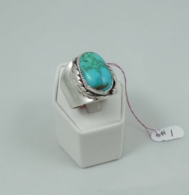 VINTAGE GENTLEMEN'S NATIVE AMERICAN STERLING SILVER & TURQUOISE RING