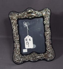 VINTAGE ENGLISH REPROSSE STERLING SILVER PHOTO FRAME