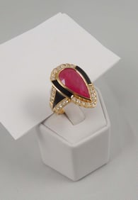 VERY UNUSUAL LADIES ART DECO STYLE 18K Y.G., RUBY & DIAMOND RING