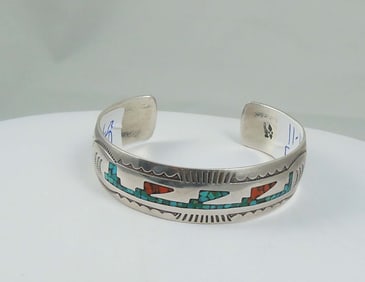 VINTAGE NATIVE AMERICAN STERLING SILVER, TURQUOISE & CORAL FLEXIBLE CUFF BRACELET