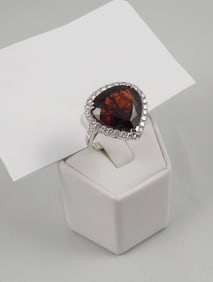 LADIES PLATINUM, RUBILITE TOURMALINE & DIAMOND RING