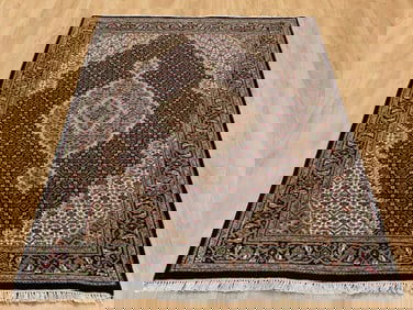 HAND KNOTTED MAHI TABRIZ AREA RUG