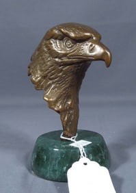 SMALL SCALE BRONZE BUST OF EAGLE