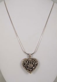 ORIGINAL STERLING SILVER HARLEY DAVIDSON HEART OF FIRE NECKLACE