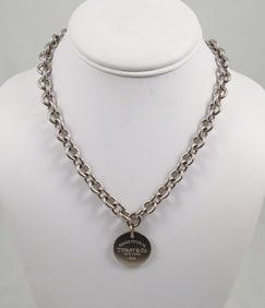 LADIES TIFFANY & CO. STERLING SILVER  NECKLACE