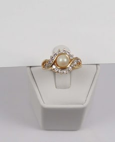 LADIES 14K Y.G., PEARL & DIAMOND RING