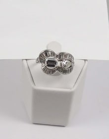 LADIES PLATINUM & DIAMOND RING
