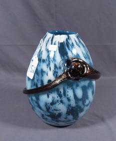 HAND BLOWN ART GLASS VASE