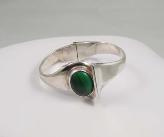 LADIES HEAVY STERLING SILVER CUFF BRACELET WITH MALACHITE