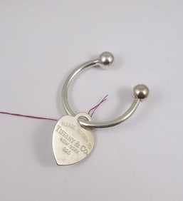 LARGE TIFFANY & CO. STERLING SILVER KEY CHAIN
