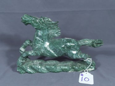 CHINESE HAND CARVED JADE SCULPTURE OF RUNNING HORSE