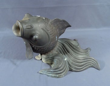 VINTAGE BRONZE SCULPTURE OF FISH