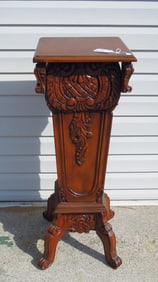 FINE HAND CARVED WOODEN PEDESTAL