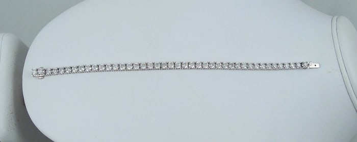 LADIES PLATINUM & DIAMOND ETERNITY BRACELET