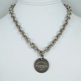 LADIES TIFFANY & CO. STERLING SILVER NECKLACE