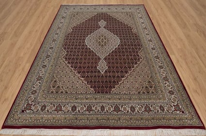 FINE HAND KNOTTED MAHI TABRIZ AREA RUG