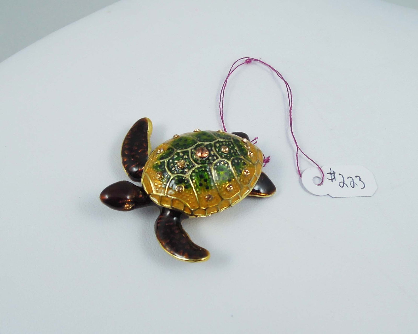 METAL, ENAMEL & RHINESTONE TURTLE TRINKET BOX (1 of 1)